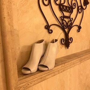 Via Spiga Shoes, Brand New